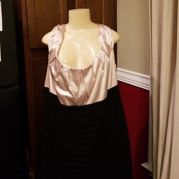 London Times Dresses & Skirts - London times dress nwot